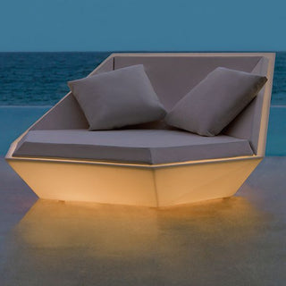 ILLUMINATED FAZ OUTDOOR DAYBED WITH PARASOL