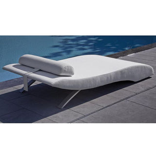 WAVE OUTDOOR CHAISE LOUNGE