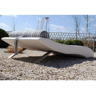 WAVE OUTDOOR CHAISE LOUNGE