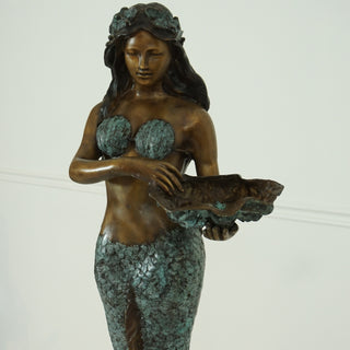 MERMAID HOLDING SHELL FOUNTAIN