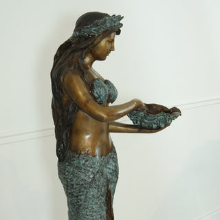 MERMAID HOLDING SHELL FOUNTAIN