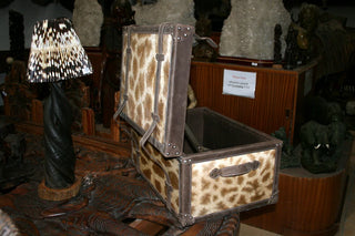 Serengeti Luggage Trunk - GIRAFFE